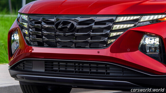 Hyundai говорит: продолжайте ездить на своём Tucson, но паркуйте его подальше от всего | Carscoops